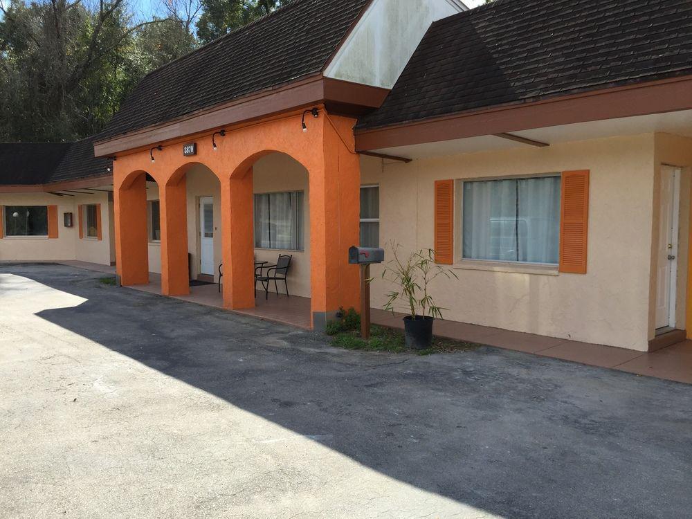 At Home Express Tangerine Inn 드랜드 외부 사진
